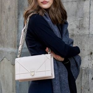 Diorama Medium in Blush